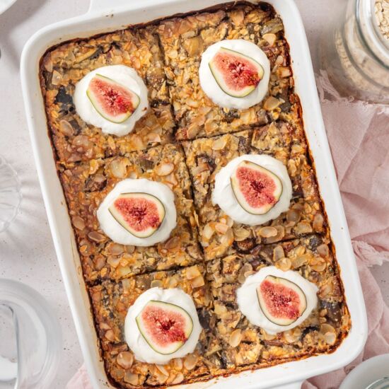 Baked Fig Oatmeal - Recipe photo by itsnotcomplicatedrecipes