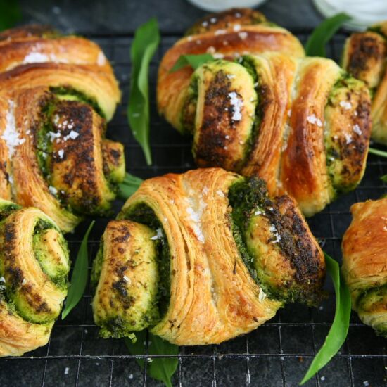 Baerlauch-Franzbroetchen - Recipe photo by angiesrecipes