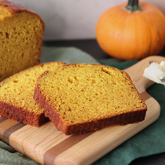 Mom's Pumpkin Bread - Recipe photo by ChocoholicAnonymous