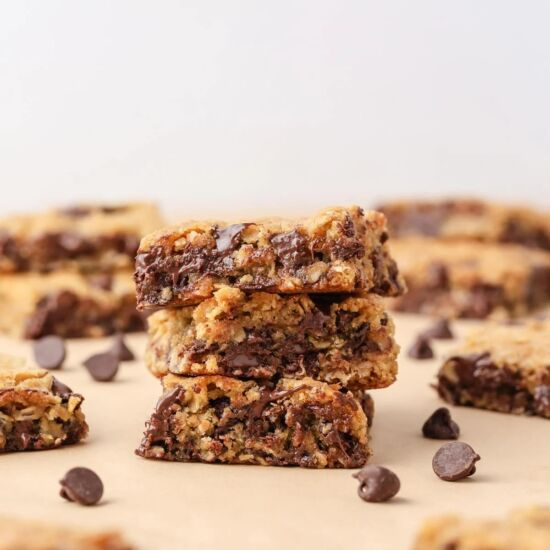Oatmeal Cookie Bars - Recipe photo by I Heart Naptime