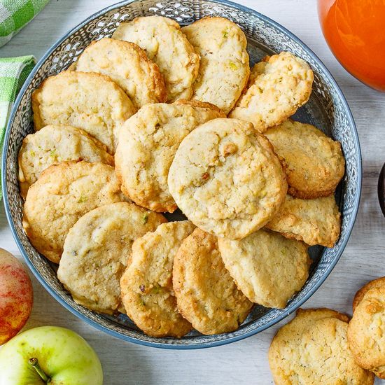 Oatmeal Mixed Nut Cookies - Recipe photo by MildN