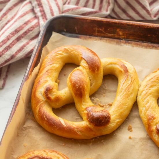 Amish Soft Baked Pretzles - Recipe photo by eatdessertsnack