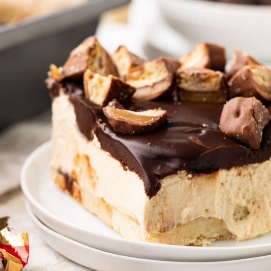 Twix Cheesecake Bars - Recipe photo by berlyskitchen