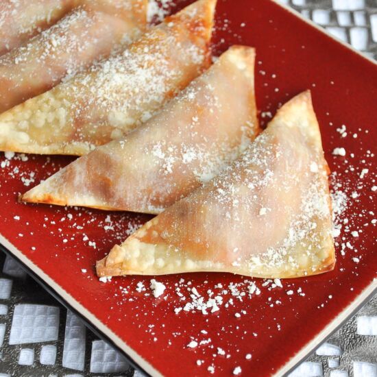 Easy Homemade Pizza Rolls - Recipe photo by peasandcrayons