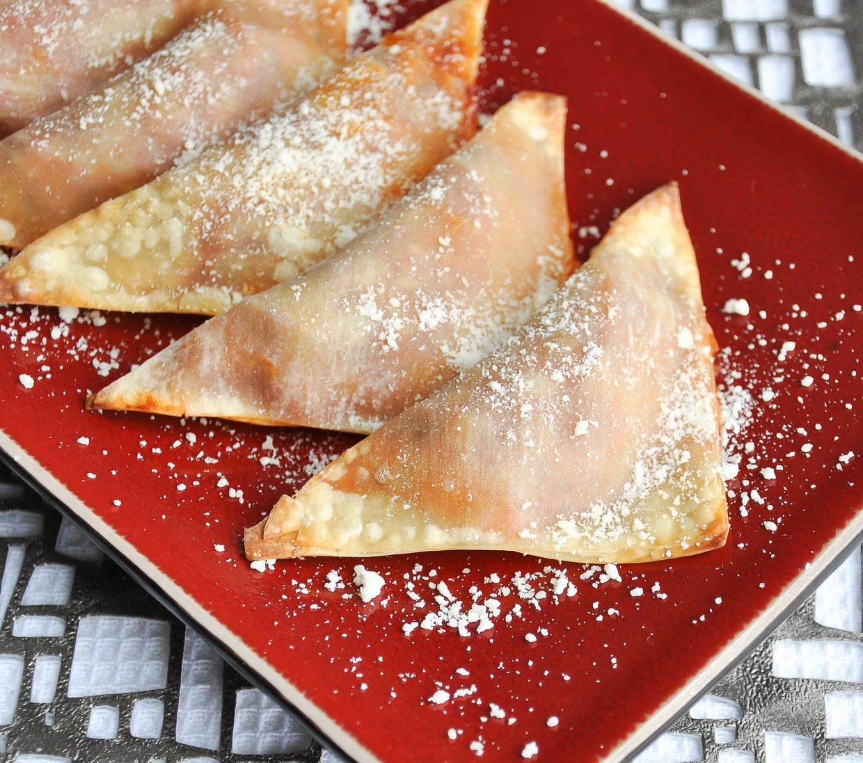 Easy Homemade Pizza Rolls - Recipe photo by peasandcrayons