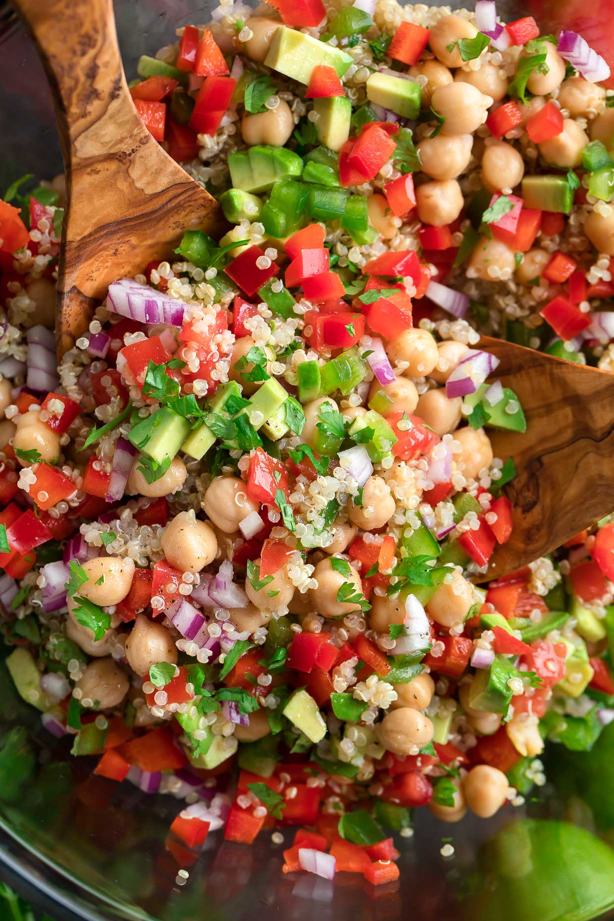 Quinoa Chickpea Salad - Recipe photo by peasandcrayons