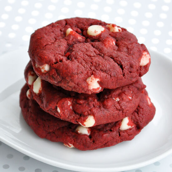 Red Velvet Cake Cookies - Recipe photo by peasandcrayons
