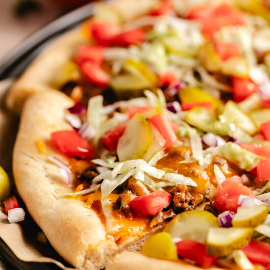 Cheeseburger Pizza - Recipe photo by berlyskitchen