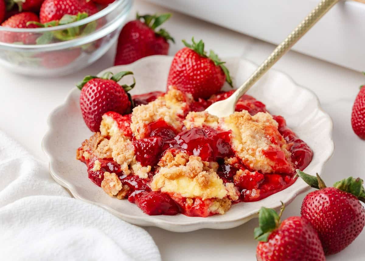 Strawberry Cheesecake Dump Cake - Recipe photo by I Heart Naptime