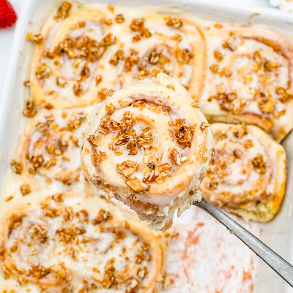 Strawberry Rhubarb Sweet Rolls - Recipe photo by theflexitarian