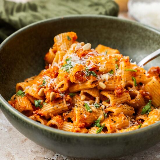 Sun-Dried Tomato Pesto Pasta - Recipe photo by sugarsaltmagic