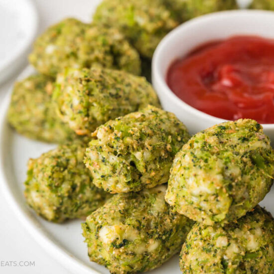 Baked Mozzarella Broccoli Tots - Recipe photo by Flavorful Eats