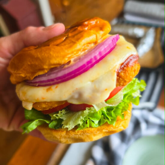 BBQ Chik'n Burgers - Recipe photo by the_happy_veg