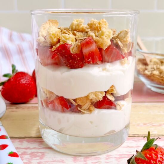 Strawberry Shortcake Yogurt Parfait - Recipe photo by theyummymuffin02