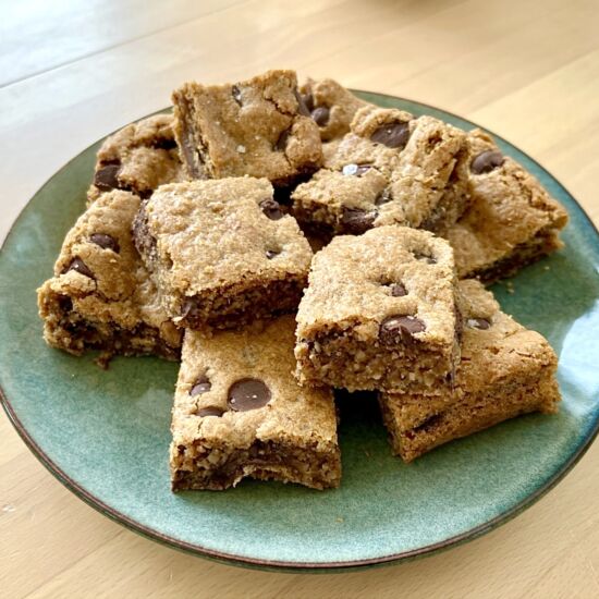 Chocolate Chip Cookiebars - Recipe photo by Ellevild Madblog