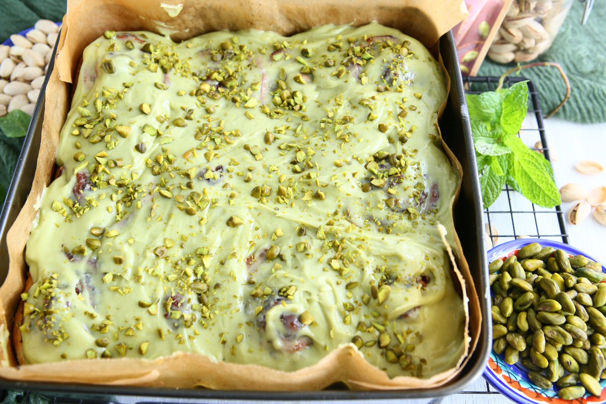 Pistachio Cardamom Rolls - Recipe photo by angiesrecipes