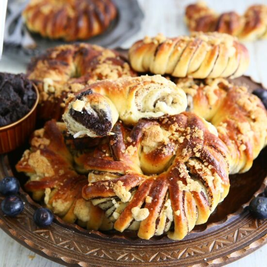Poppy Streusel Buns - Recipe photo by angiesrecipes