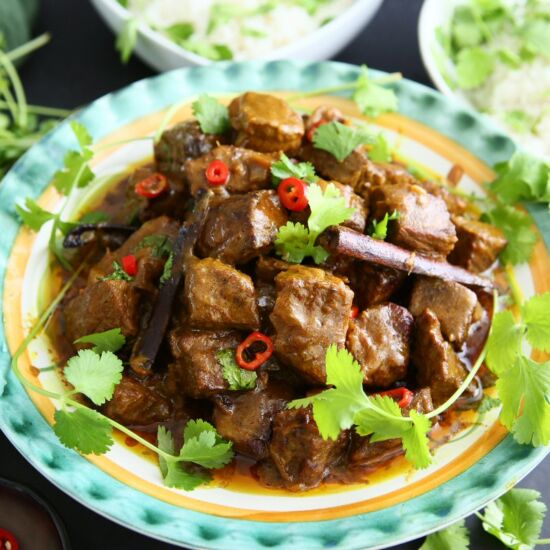 Coconut and Cinnamon Beef Curry - Recipe photo by angiesrecipes