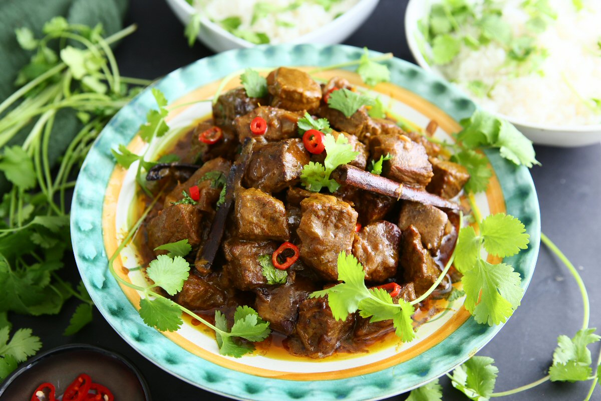 Coconut and Cinnamon Beef Curry - Recipe photo by angiesrecipes