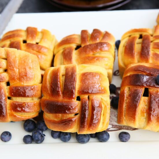 Raisin Pecan Buns - Recipe photo by angiesrecipes
