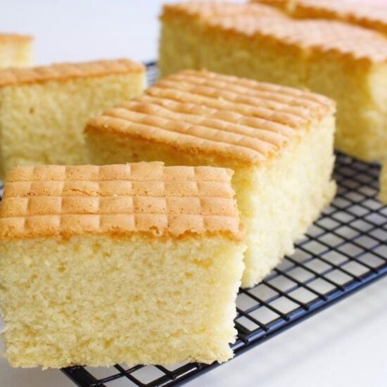 Soft Japanese Castella Cake - Recipe photo by Rachida