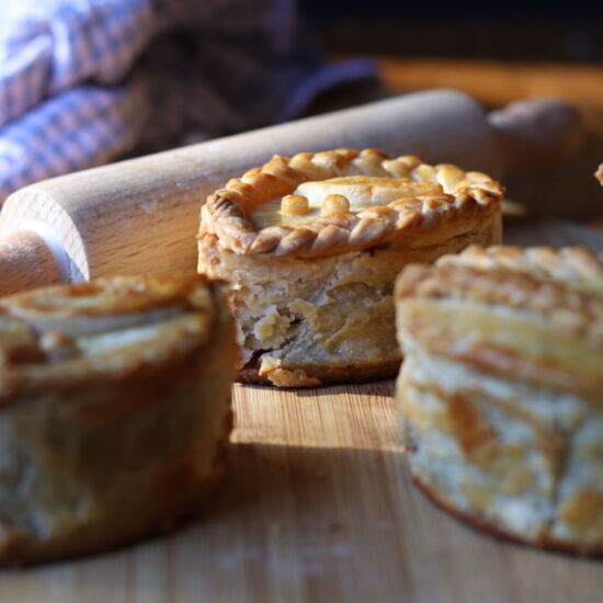 Old Fashioned Steak and Shiraz Pie - Recipe photo by Gday Souffle