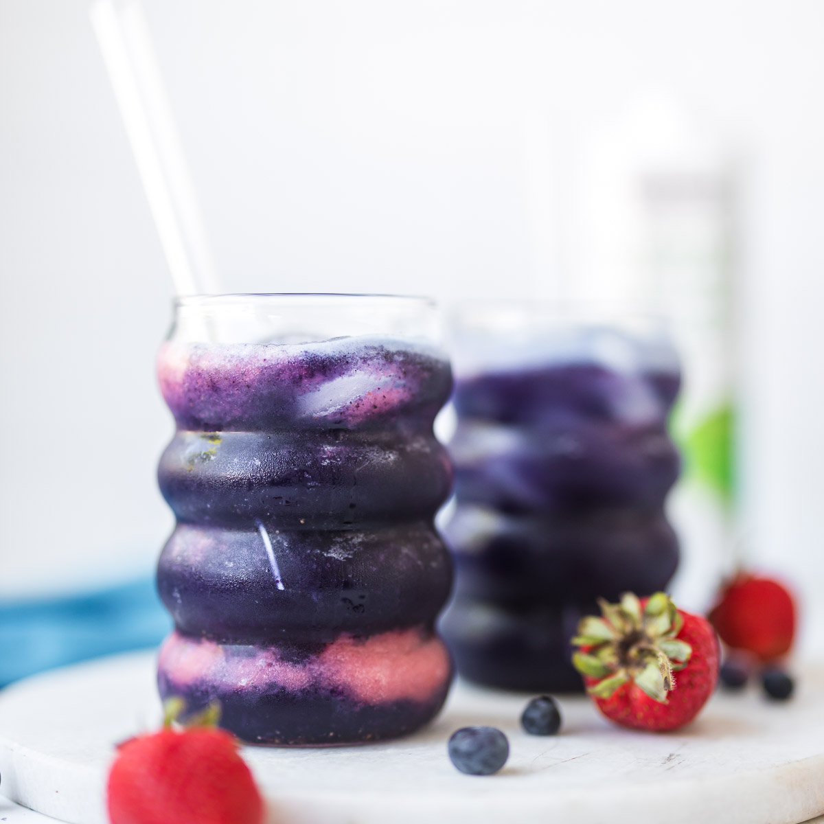 Strawberry Blueberry Mocktail - Recipe photo by The Sprinkled Cakery