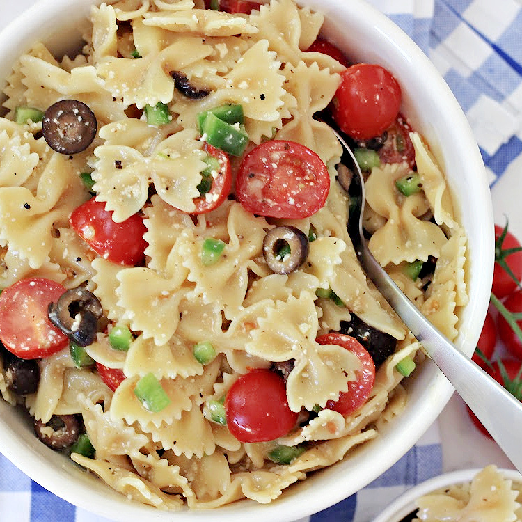 5-Ingredient Bow Tie Pasta Salad - Recipe photo by ReneesKitchenAdventures