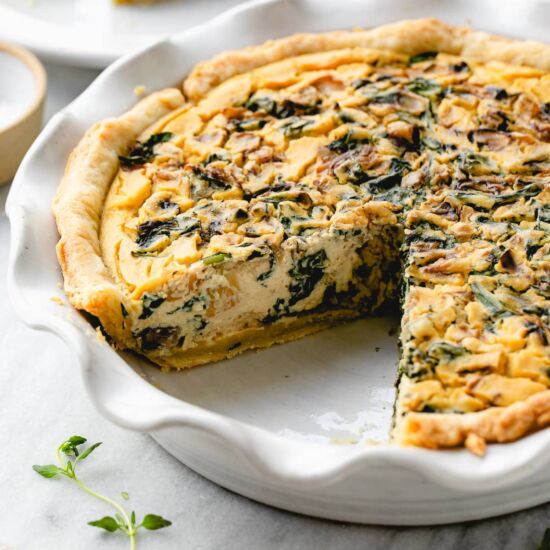 Easy Vegan Quiche - Recipe photo by thesimpleveganista