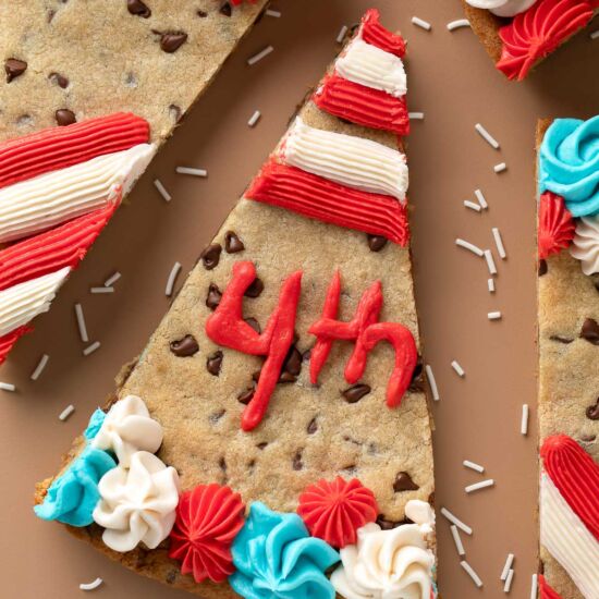 Fourth of July Cookie Cake - Recipe photo by peasandcrayons