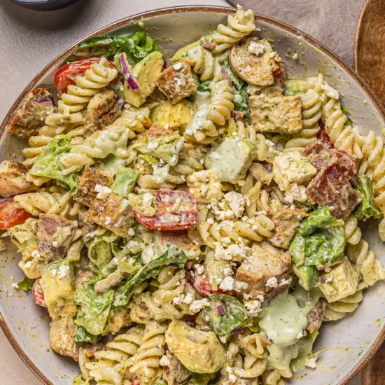 High Protein Chicken Avocado Pasta - Recipe photo by thatproteinlife