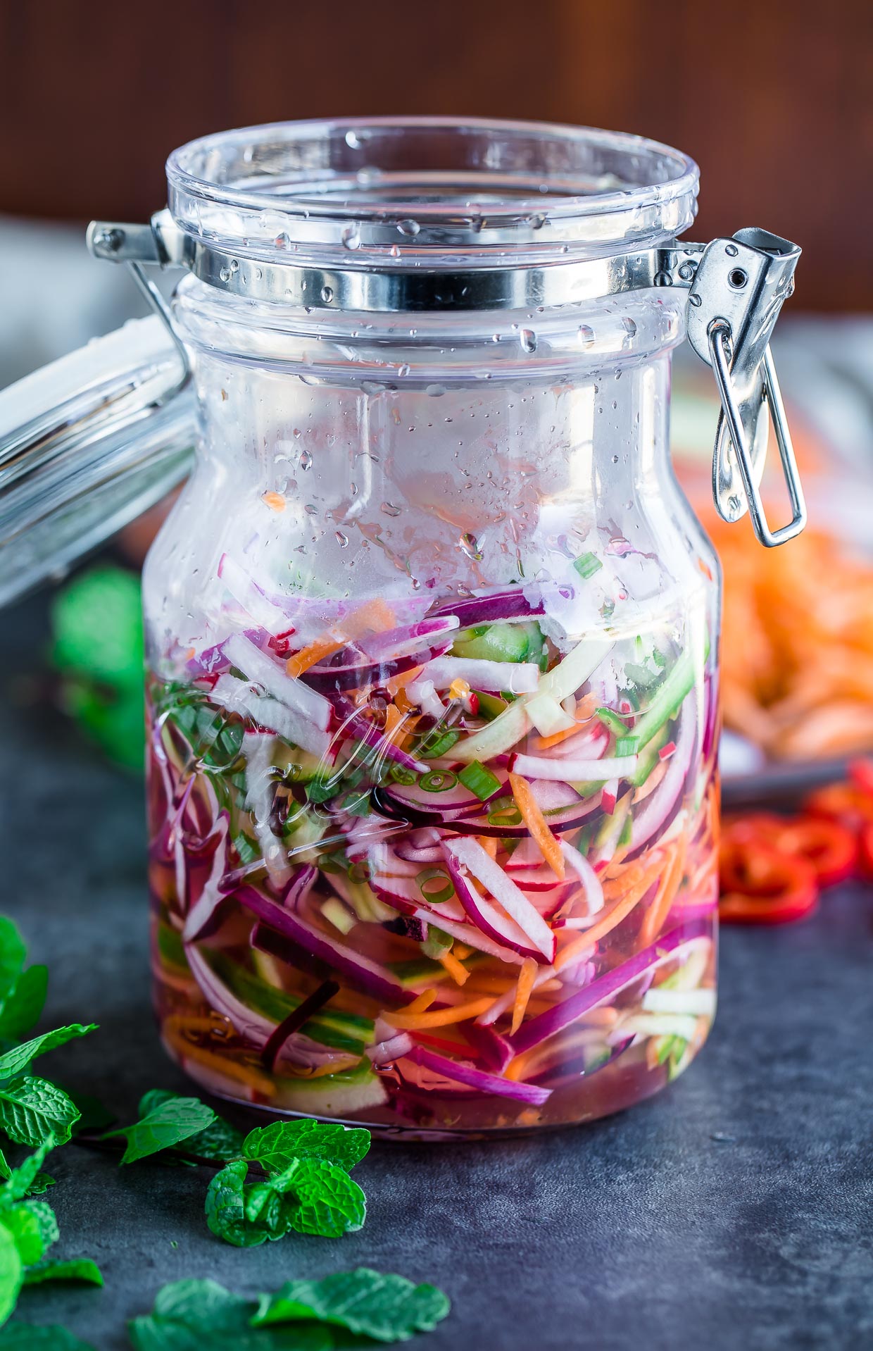Quick Fridge Pickled Vegetables - Recipe photo by peasandcrayons