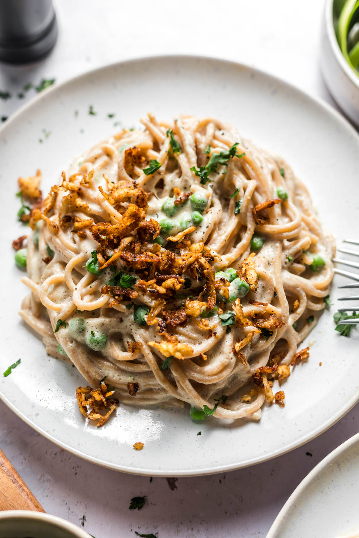 Vegan Zucchini Alfredo Pasta - Recipe photo by veggiejam