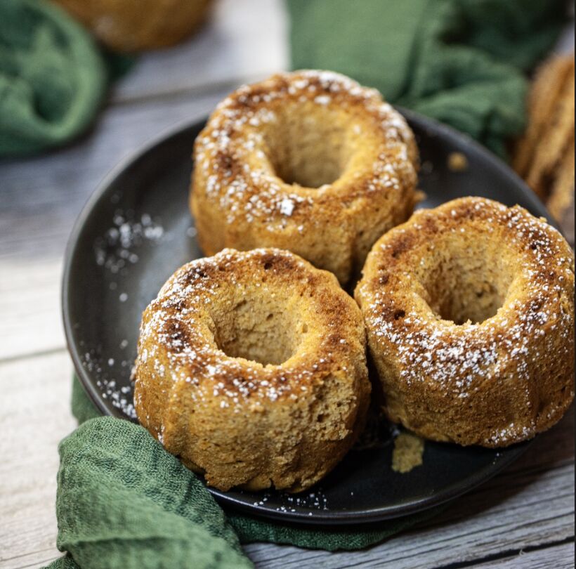 Mini Banana Bundt Cakes - Recipe photo by Tastycue