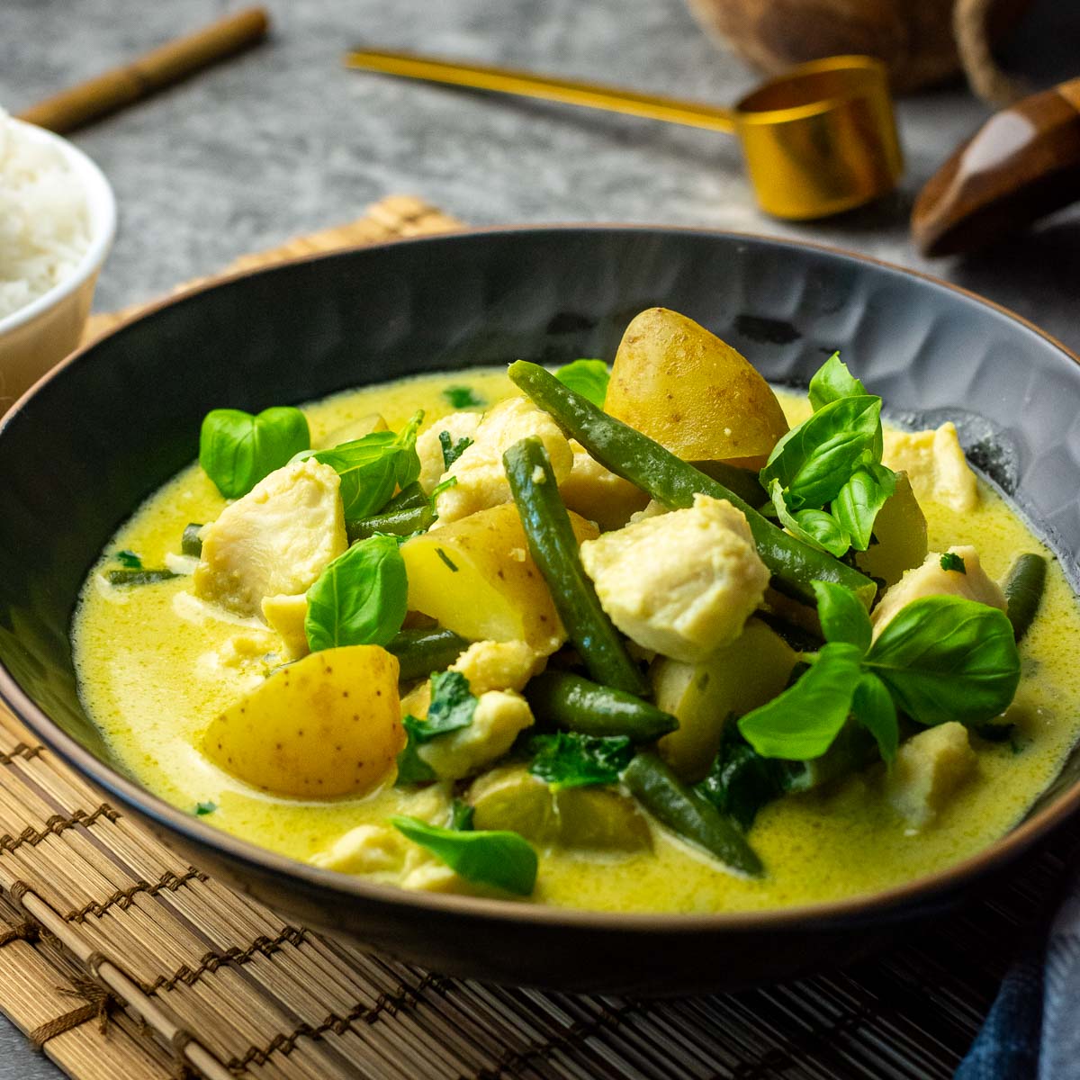 Thai Green Fish Curry - Recipe photo by somebodyfeedseb