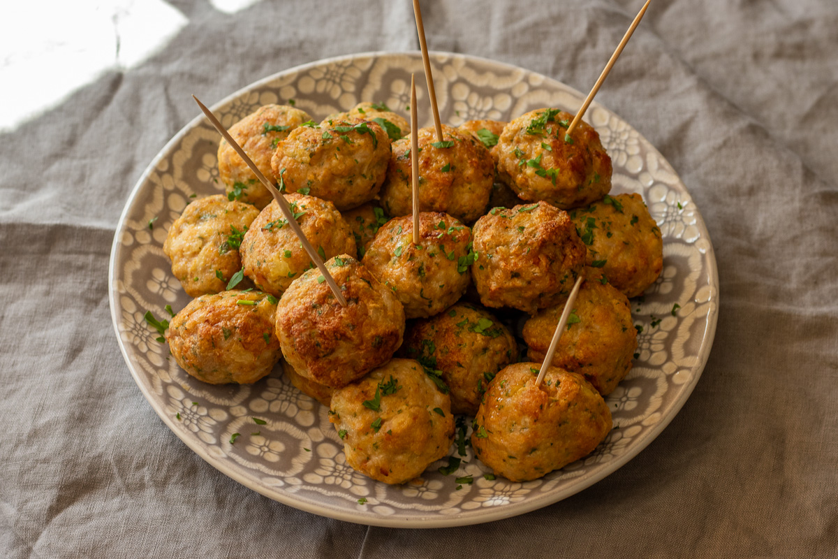 Air Fryer Chicken Meatballs - Recipe photo by My Best Air Fryer Recipes