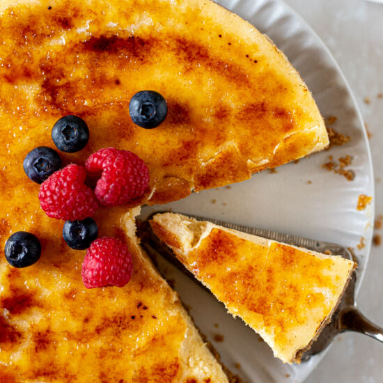 Crème Brûlée Cheesecake - Recipe photo by pumpkinandpavlova