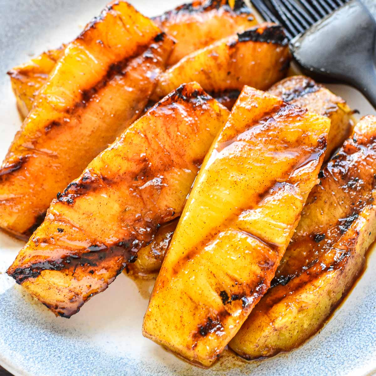 Easy Grilled Pineapple - Recipe photo by goodnomshoney