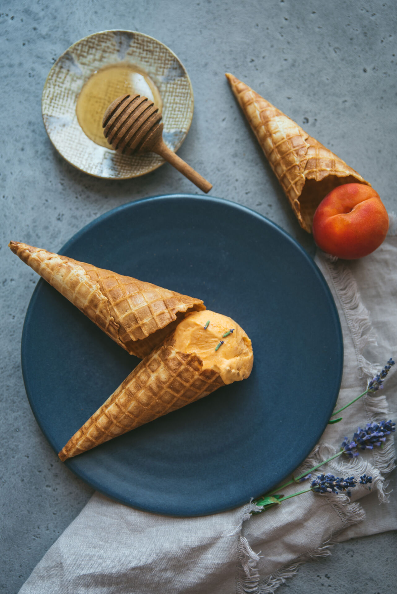 Apricot Ice Cream - Recipe photo by zesttangerine